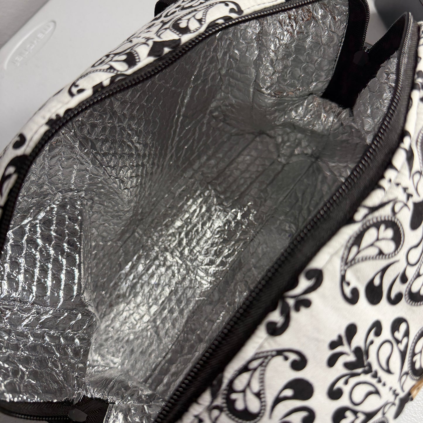 Luxe Handmade Insulated Lunch Bag - Black & White Chic Edition