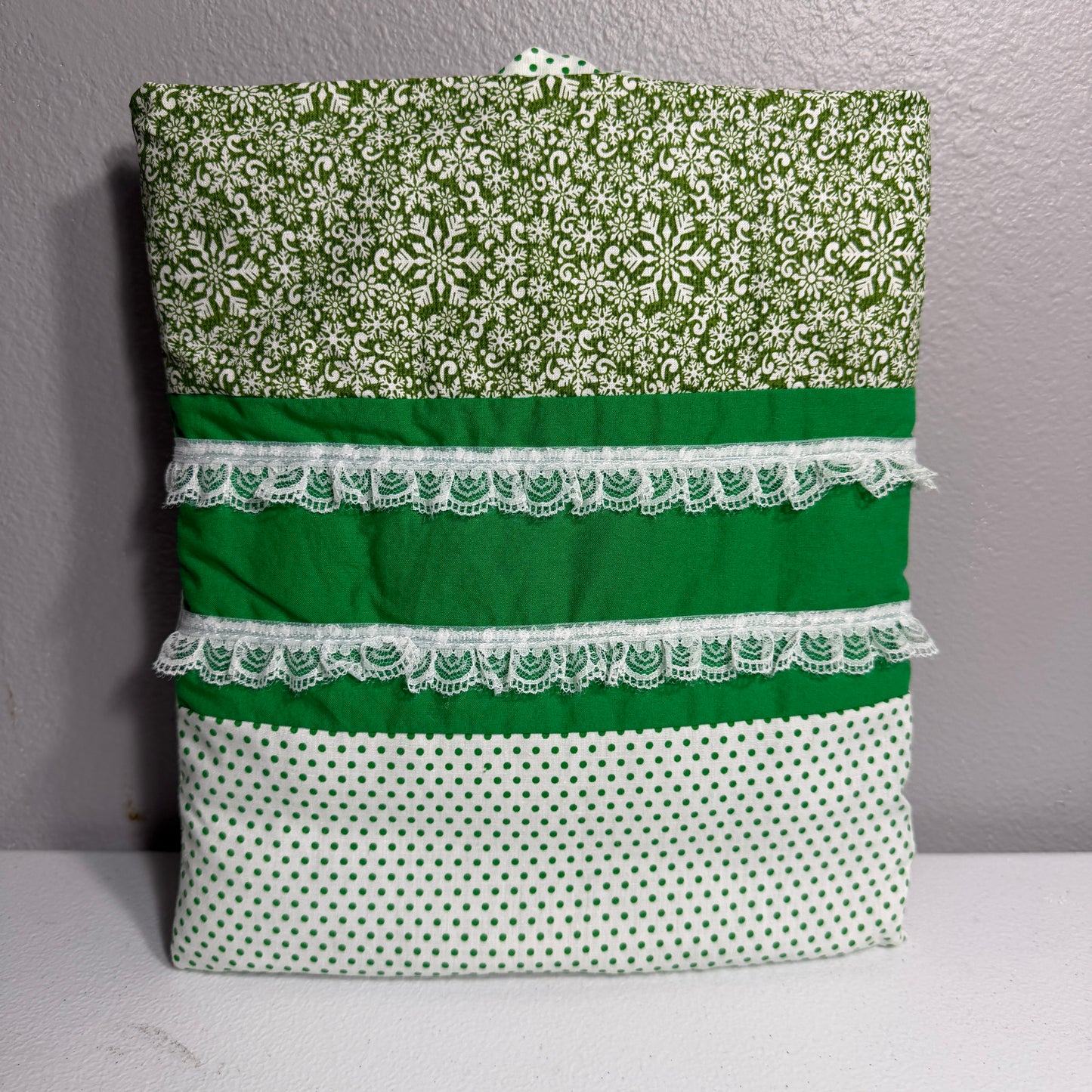 Green Lace Bow Laptop/Tablet Sleeve – Handmade Chic Padded Case